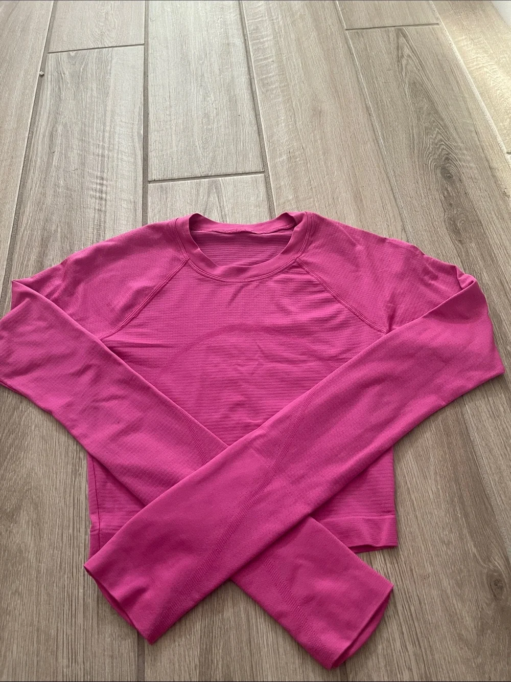 Lululemon Swiftly Tech cropped Long Sleeve Shirt 2.0 Sonic Pink Sz 2